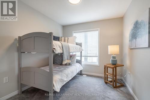 125 - 2441 Greenwich Drive E, Oakville, ON - Indoor Photo Showing Bedroom