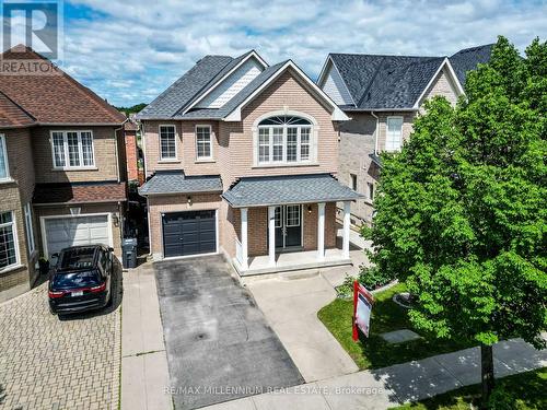 172 Pefferlaw Circle, Brampton, ON - Outdoor With Facade