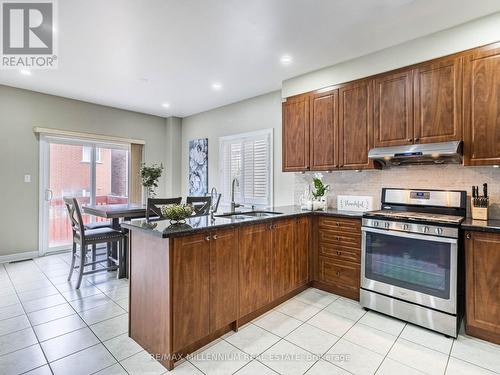 172 Pefferlaw Circle, Brampton, ON - Indoor Photo Showing Kitchen