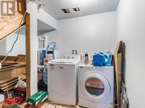 172 Pefferlaw Circle, Brampton, ON - Indoor Photo Showing Laundry Room