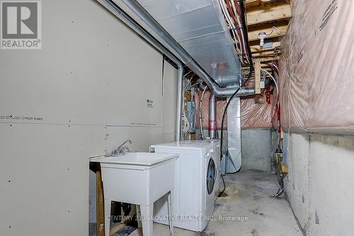 138 Pilkington Drive, Toronto E04, ON - Indoor Photo Showing Laundry Room