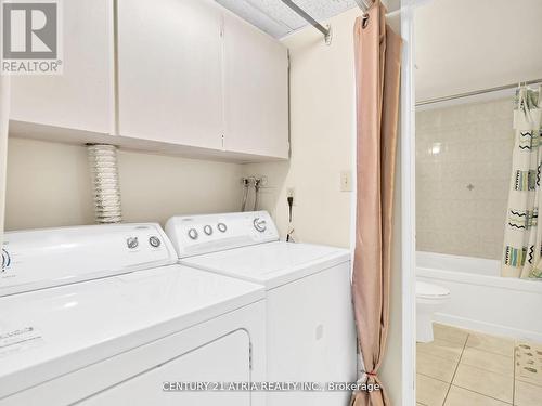 201 - 1250 Bridletowne Circle S, Toronto E05, ON - Indoor Photo Showing Laundry Room