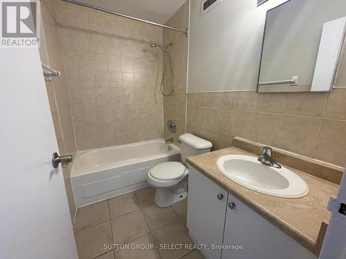 404 - 573 Mornington Avenue, London, ON - Indoor Photo Showing Bathroom