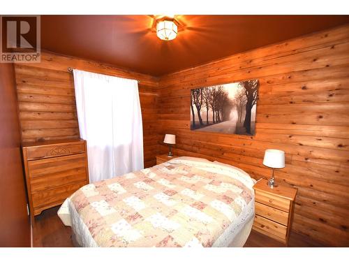 73 Elk Street, Vernon, BC - Indoor Photo Showing Bedroom
