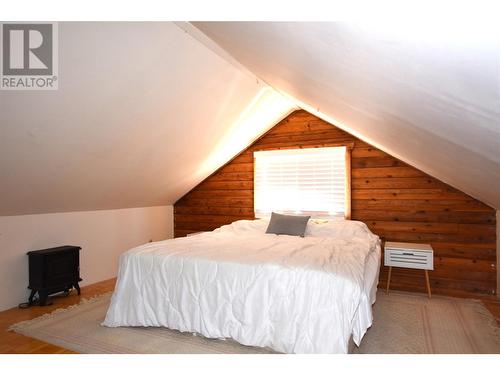 73 Elk Street, Vernon, BC - Indoor Photo Showing Bedroom