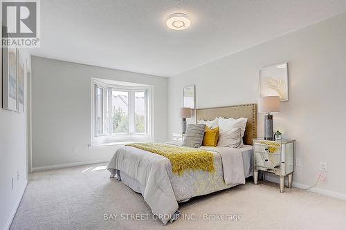 17 Winn Place, Aurora (Bayview Northeast), ON - Indoor Photo Showing Bedroom