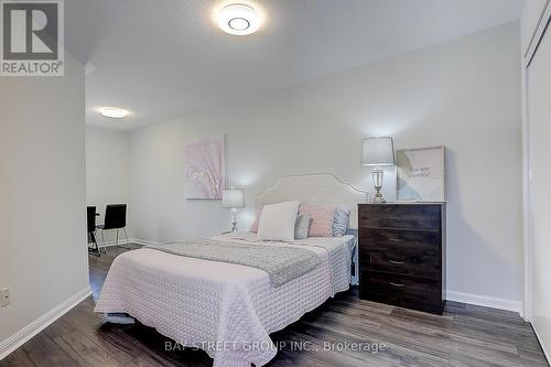 17 Winn Place, Aurora (Bayview Northeast), ON - Indoor Photo Showing Bedroom