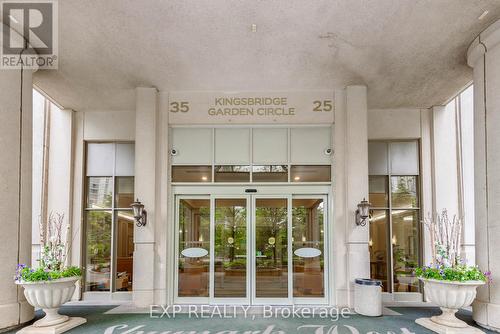 3205 - 35 Kingsbridge Garden Circle, Mississauga (Hurontario), ON -  Photo Showing Other Room