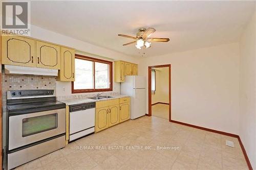 479 Southland Crescent, Oakville (Bronte East), ON - Indoor Photo Showing Kitchen With Double Sink