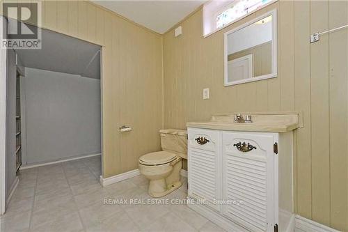 479 Southland Crescent, Oakville, ON - Indoor Photo Showing Bathroom