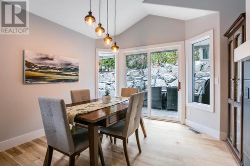 4172 Gallaghers Grove, Kelowna, BC - Indoor Photo Showing Dining Room