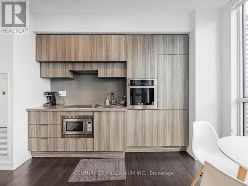 1203 - 39 Roehampton Avenue, Toronto, ON - Indoor Photo Showing Kitchen