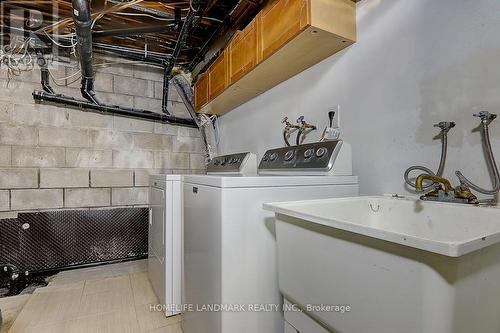 22 Hannah Road, Georgina, ON - Indoor Photo Showing Laundry Room