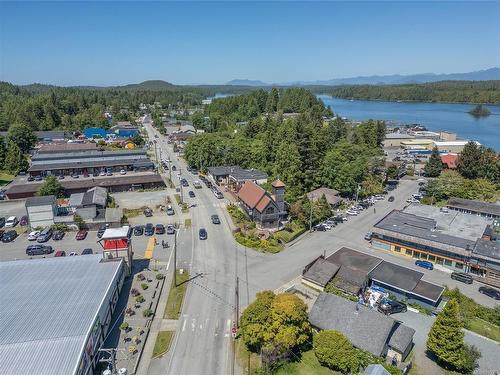 2-1620 Peninsula Rd, Ucluelet, BC 