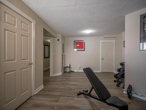 4-1775 Mckinley Crt, Kamloops, BC - Indoor Photo Showing Gym Room