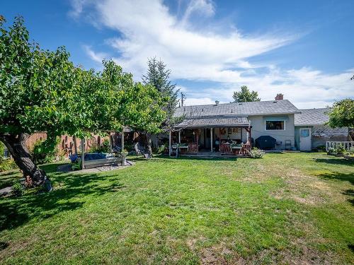 717 10Th Street, Kamloops, BC - Outdoor