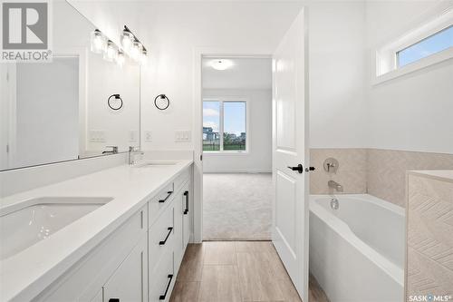 914 Brighton Gate, Saskatoon, SK - Indoor Photo Showing Bathroom