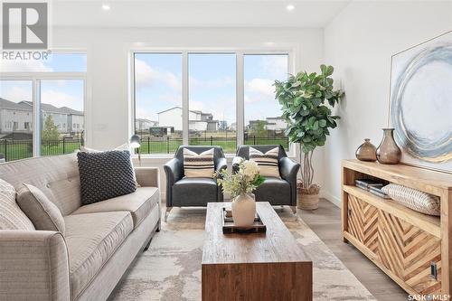 914 Brighton Gate, Saskatoon, SK - Indoor Photo Showing Living Room