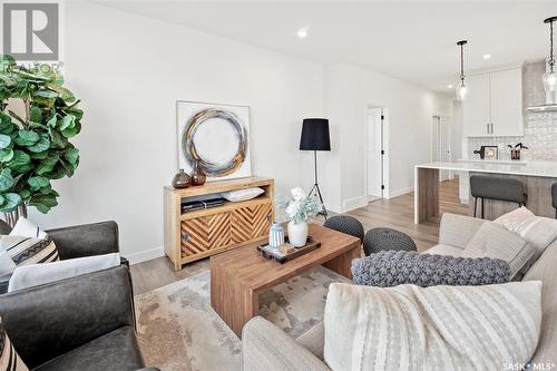 914 Brighton Gate, Saskatoon, SK - Indoor Photo Showing Living Room