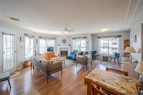 507-2265 Atkinson Street, Penticton, BC - Indoor Photo Showing Living Room With Fireplace