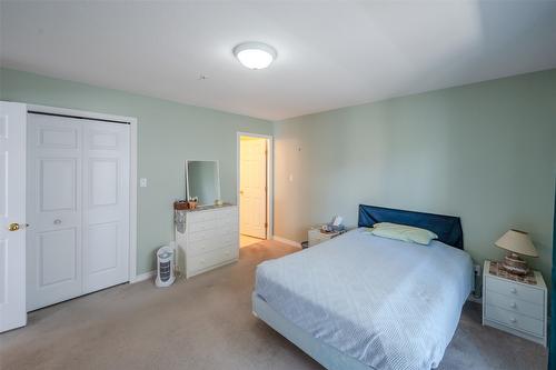 507-2265 Atkinson Street, Penticton, BC - Indoor Photo Showing Bedroom