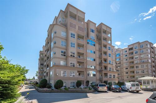 507-2265 Atkinson Street, Penticton, BC - Outdoor With Facade