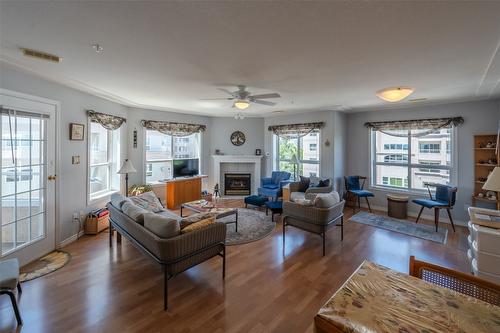 507-2265 Atkinson Street, Penticton, BC - Indoor Photo Showing Living Room With Fireplace