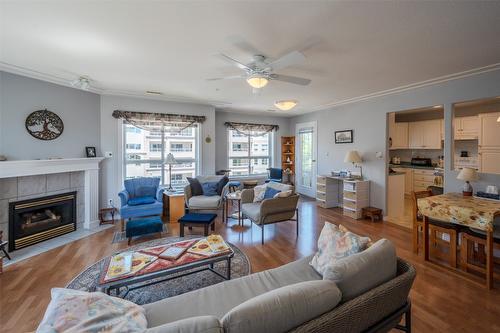 507-2265 Atkinson Street, Penticton, BC - Indoor Photo Showing Living Room With Fireplace