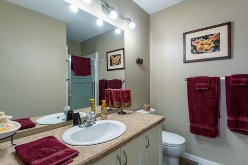 30-950 Lanfranco Road, Kelowna, BC - Indoor Photo Showing Bathroom