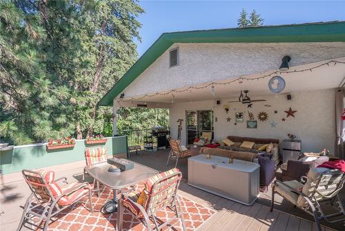 4623 Frederick Road, Kelowna, BC - Outdoor With Deck Patio Veranda