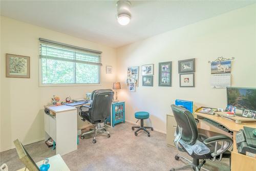 4623 Frederick Road, Kelowna, BC - Indoor Photo Showing Office