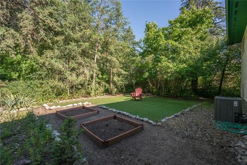 4623 Frederick Road, Kelowna, BC - Outdoor With Backyard