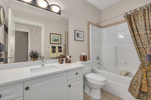 2392 Mesa Vista Court, West Kelowna, BC - Indoor Photo Showing Bathroom