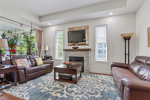 12775 Shoreline Drive, Lake Country, BC - Indoor Photo Showing Living Room With Fireplace