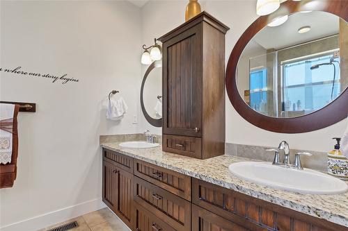 12775 Shoreline Drive, Lake Country, BC - Indoor Photo Showing Bathroom