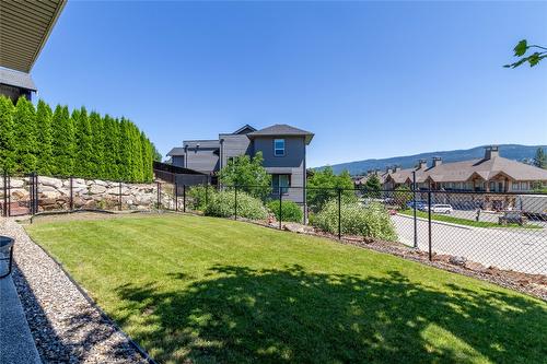 12775 Shoreline Drive, Lake Country, BC - Outdoor