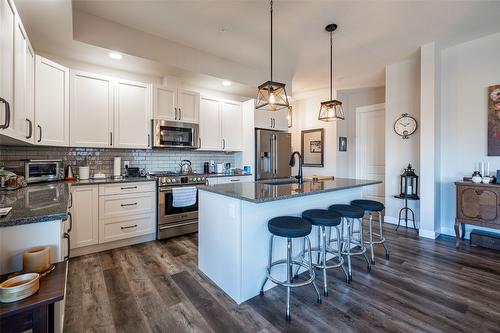 206-3255 Okanagan Street, Armstrong, BC - Indoor Photo Showing Kitchen With Stainless Steel Kitchen With Upgraded Kitchen