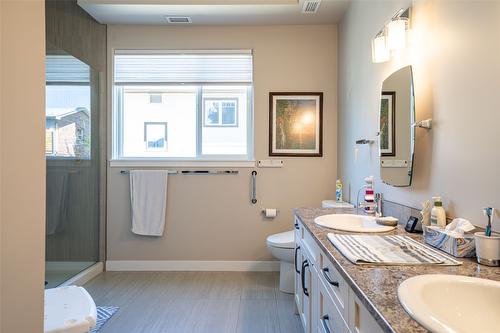 206-3255 Okanagan Street, Armstrong, BC - Indoor Photo Showing Bathroom