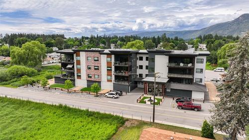 206-3255 Okanagan Street, Armstrong, BC - Outdoor