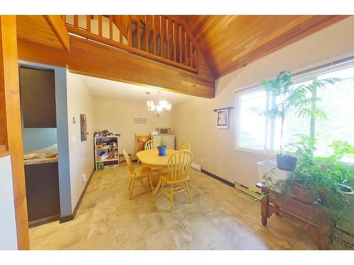 968 Dewdney Way, Kimberley, BC - Indoor Photo Showing Dining Room