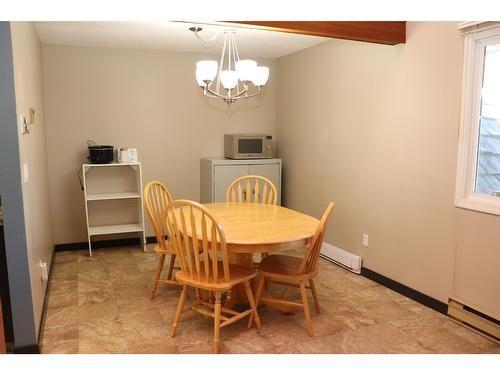 968 Dewdney Way, Kimberley, BC - Indoor Photo Showing Dining Room