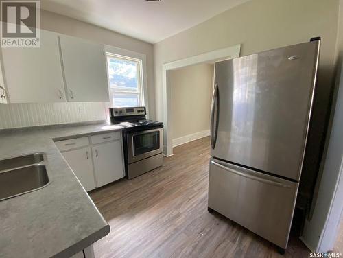 1205 Wallace Street, Regina, SK - Indoor Photo Showing Kitchen With Double Sink