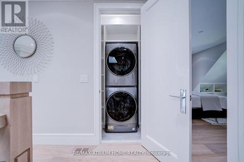 10 Cedarwood Avenue, Toronto C12, ON - Indoor Photo Showing Laundry Room