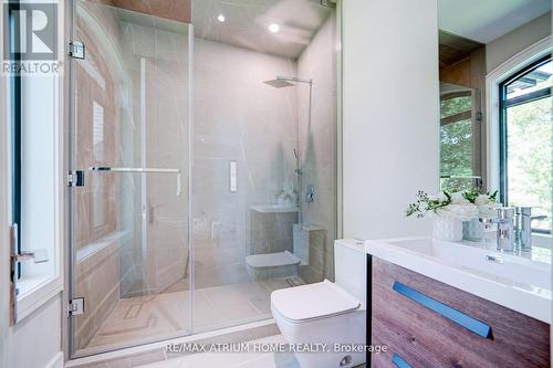 10 Cedarwood Avenue, Toronto C12, ON - Indoor Photo Showing Bathroom