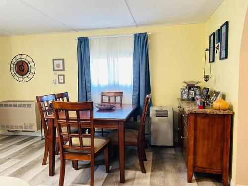 418 Webber Road, Clearwater, BC - Indoor Photo Showing Dining Room