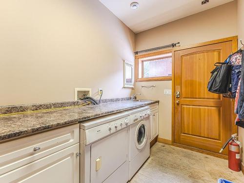 2439 Fairways Drive, Kamloops, BC - Indoor Photo Showing Laundry Room