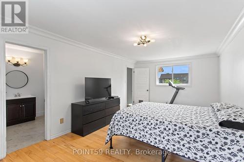 123 Acorn Crescent, London, ON - Indoor Photo Showing Bedroom