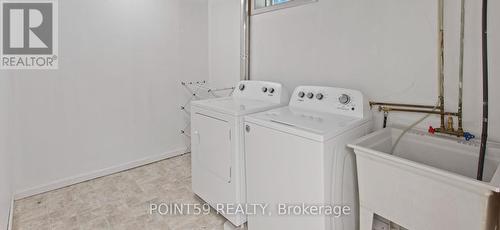 123 Acorn Crescent, London, ON -  Photo Showing Laundry Room