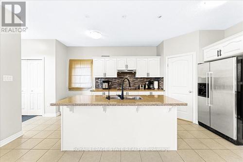 9 Tolton Drive, Guelph (Pine Ridge), ON - Indoor Photo Showing Kitchen