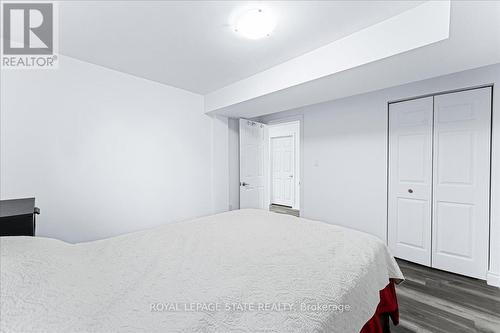 9 Tolton Drive, Guelph (Pine Ridge), ON - Indoor Photo Showing Bedroom